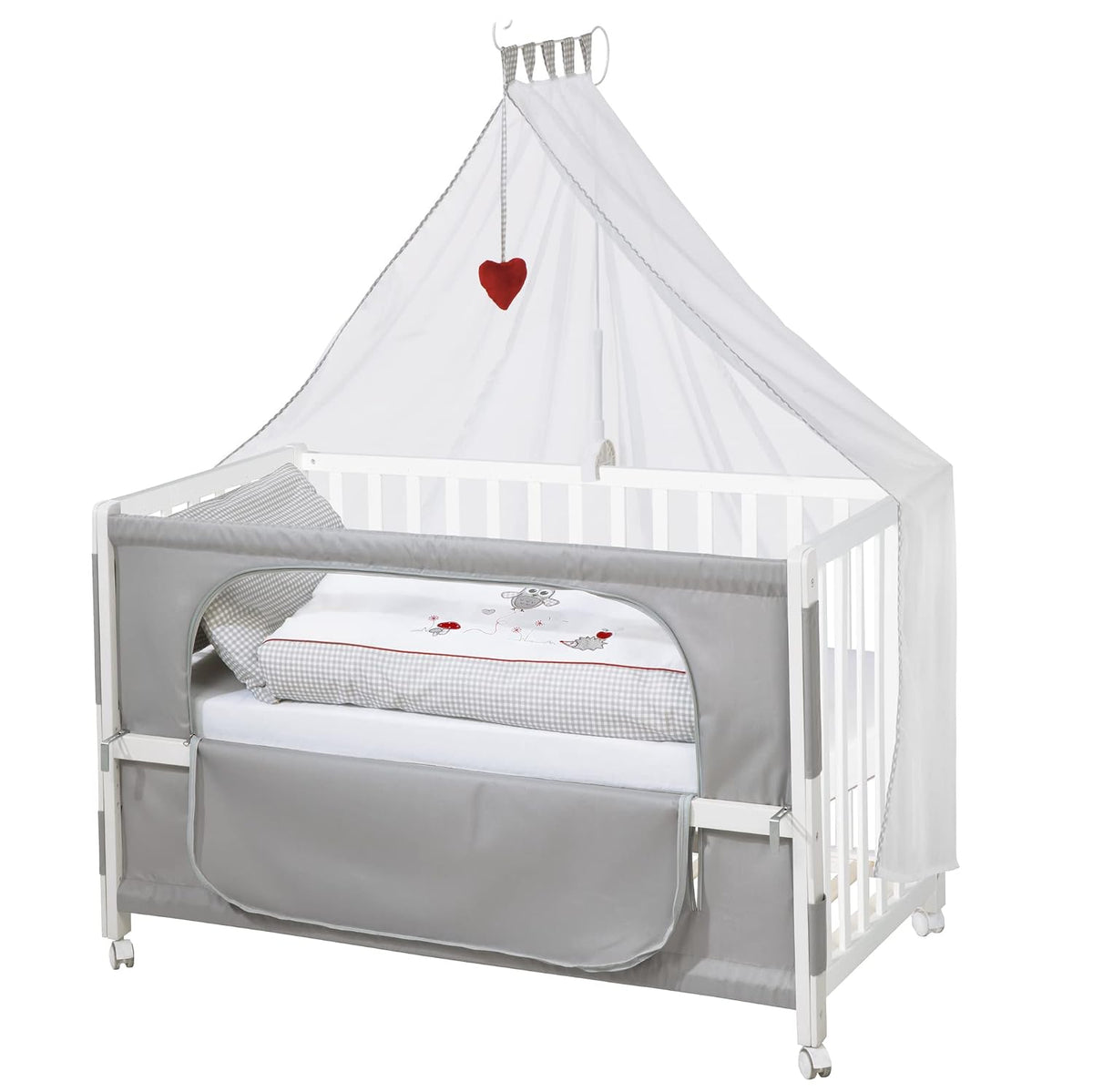 roba Beistellbett 60 x 120 cm, Inklusive Matratze, Adam & Eule Room Bed, Babybett zum Anstellen an Elternbett, Bettwäsche, Himmel, Holz weiß